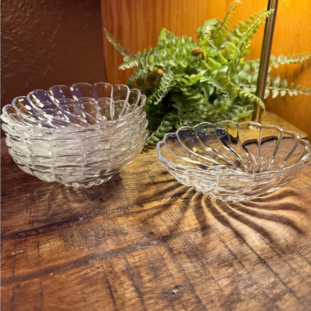 5- Hazel Atlas Vintage Clear Glass Swirl Colonial Style Dessert Cups